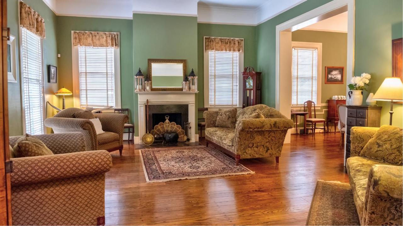 Open Gates Bed & Breakfast Darien Exterior foto